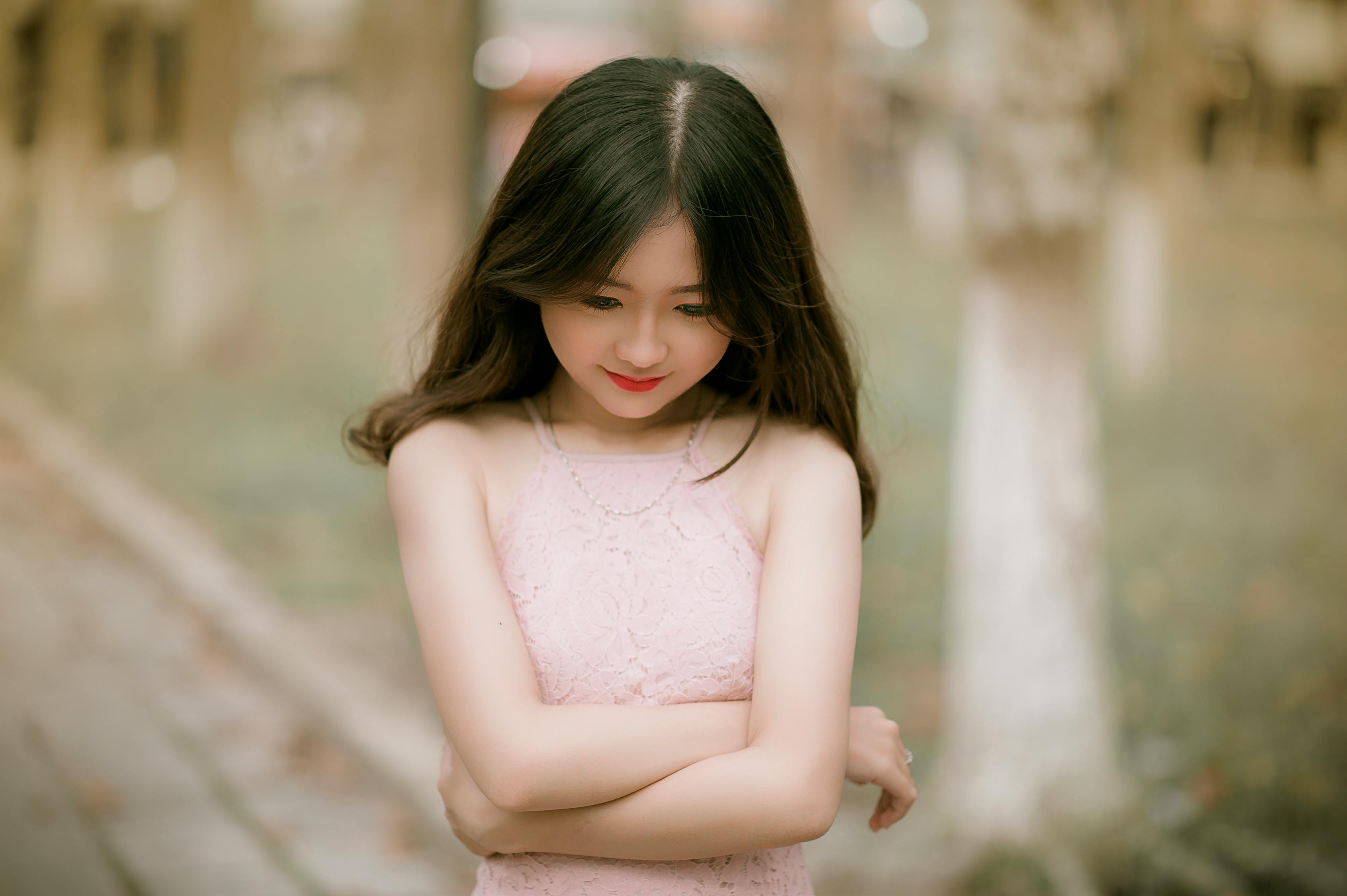 讲两个代孕选性别生的女孩的电影（讲两个代孕选性别生的女孩的电影,一个是律师,一个是演员）