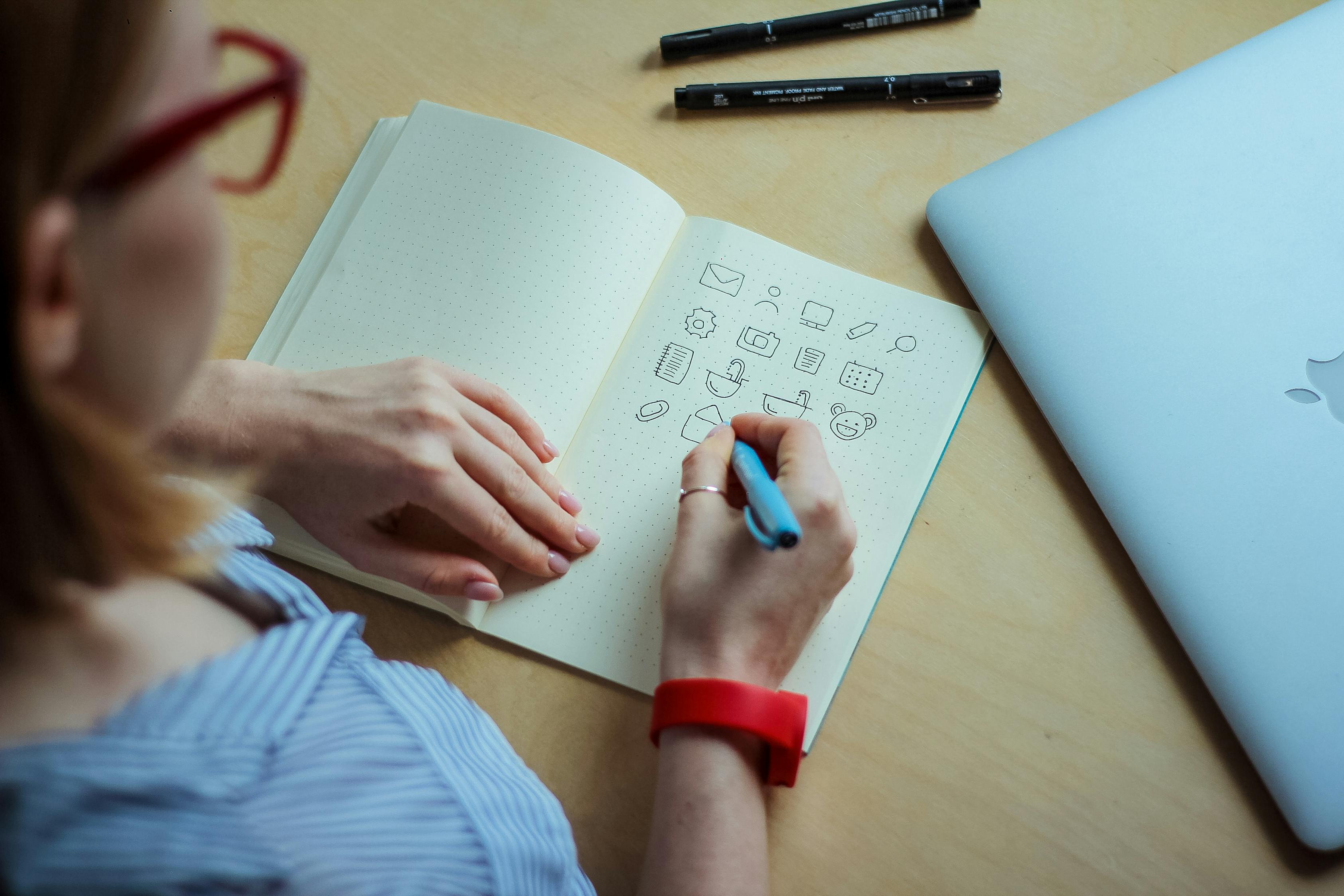孕妈供卵生的宝宝从桌子上摔下来了（孕妈供卵生的宝宝从桌子上摔下来会不会摔倒内脏）